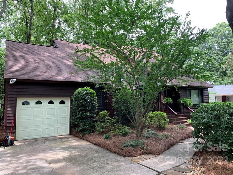 9810 Carlsbad Rd, Charlotte, NC 28270