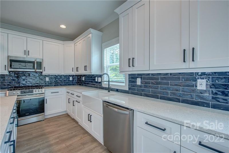 106 Hall St, Belmont, NC 28012