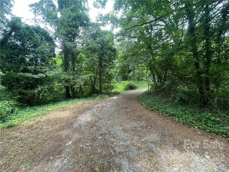 209 Railroad St, Lowell, NC 28098