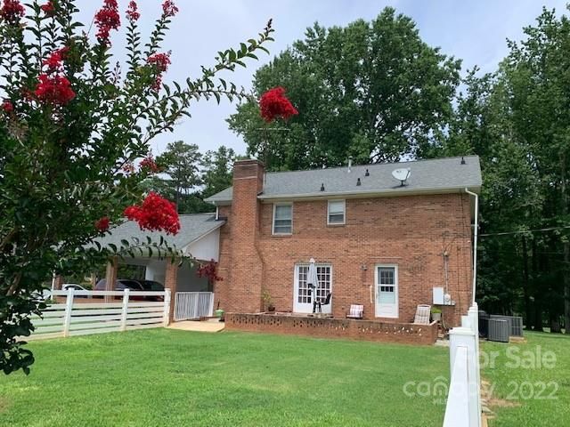 5813 Beaver Dam Ln, Mint Hill, NC 28227