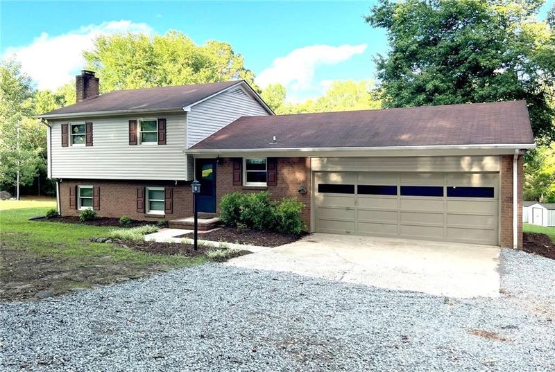 150 Helton Harris Rd, Stanley, NC 28164