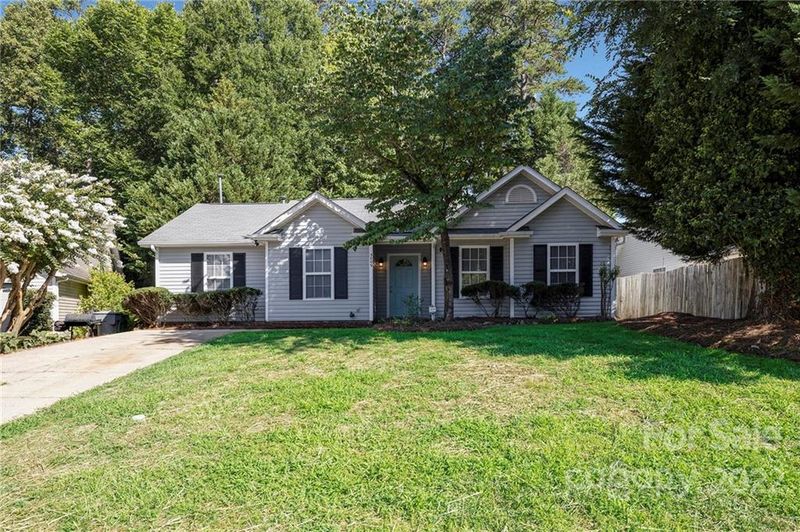 3009 Lynworth Pl, Charlotte, NC 28212