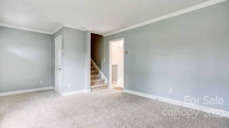 9908 Clairemore Pl, Charlotte, NC 28216