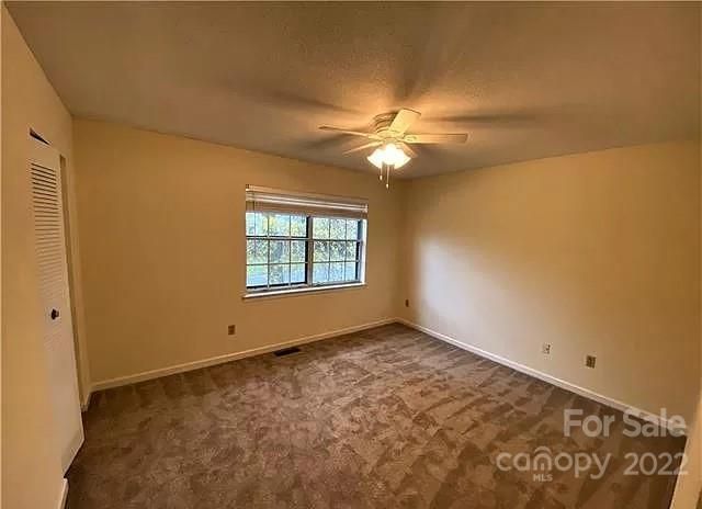 10509 Osprey Dr, Charlotte, NC 28226
