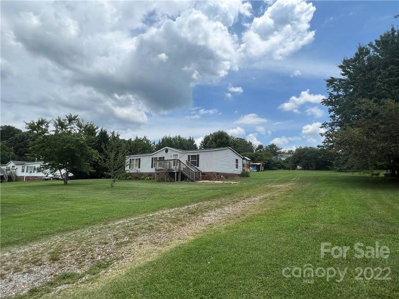 111 Branson Dr, Olin, NC 28660