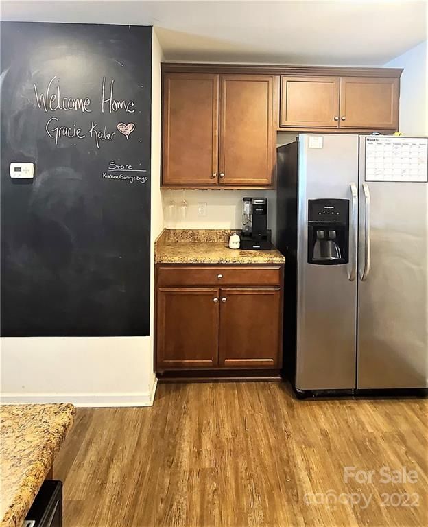 8729 Longnor St, Charlotte, NC 28214