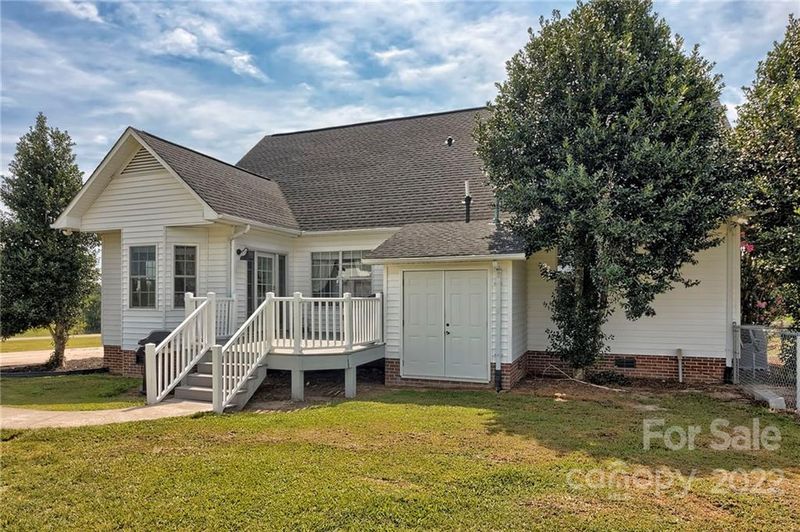 2766 Blue Jay Rd, Heath Springs, SC 29058