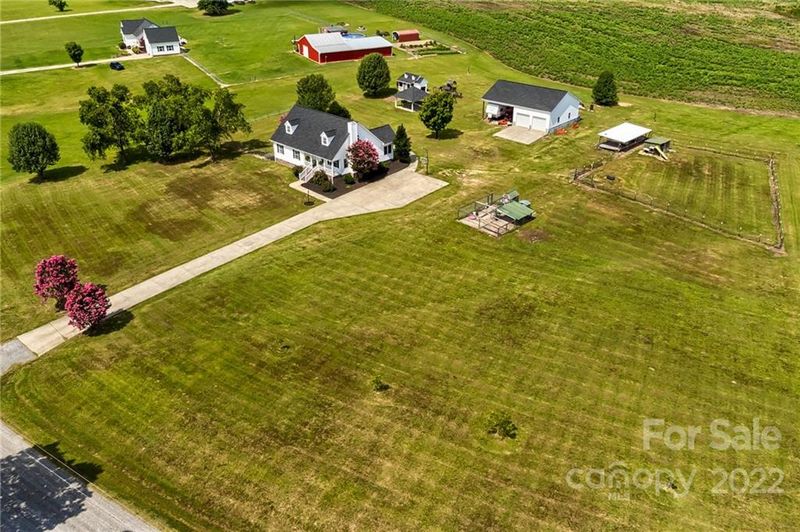 2766 Blue Jay Rd, Heath Springs, SC 29058