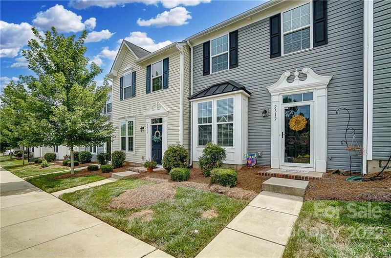 2812 Sand Cove Ct, Denver, NC 28037