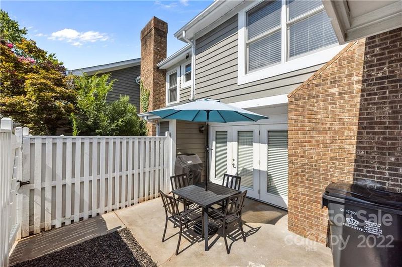 7052 Meeting St, Charlotte, NC 28210