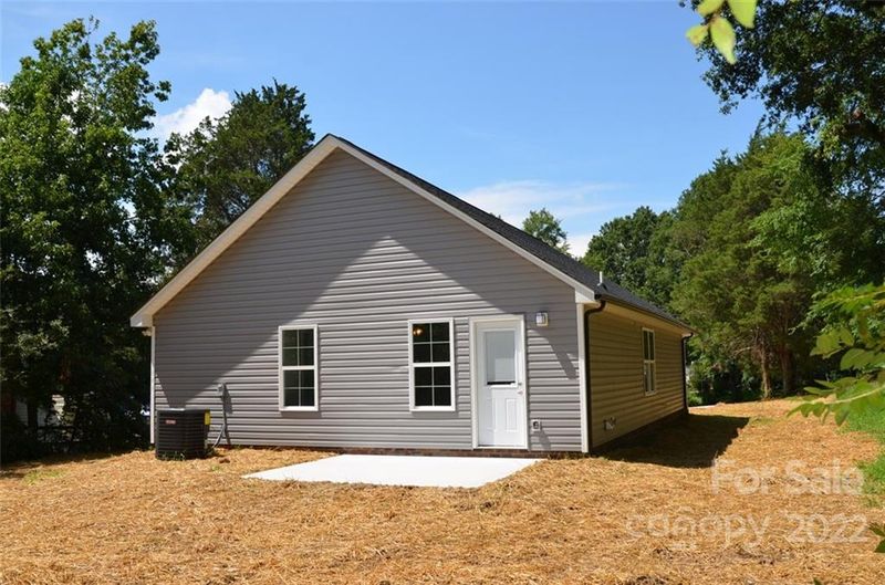 1004 Mount Olivet Rd, Kannapolis, NC 28083