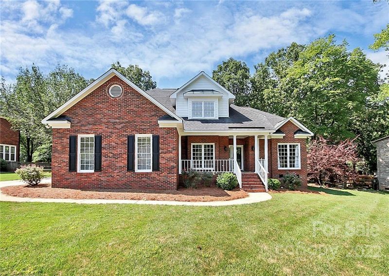 2309 Willowbrook Dr, Matthews, NC 28104