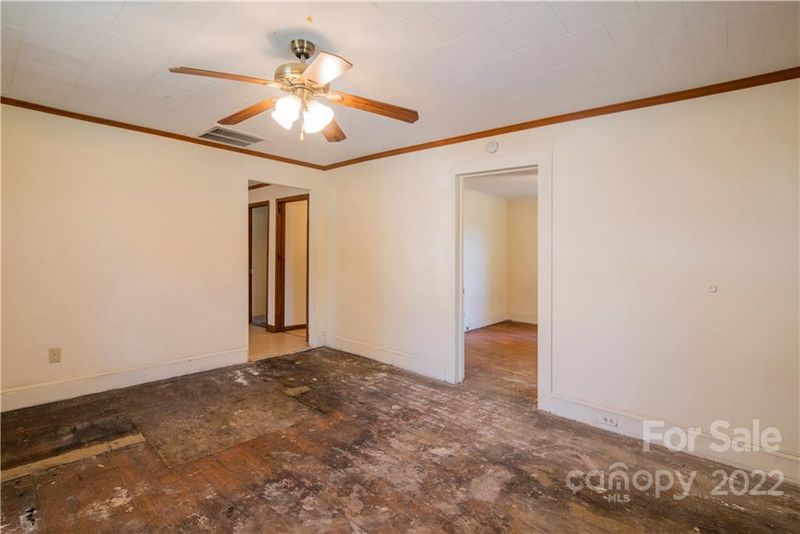 605 E 13th St, Kannapolis, NC 28083