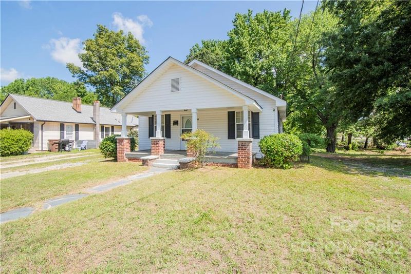 605 E 13th St, Kannapolis, NC 28083