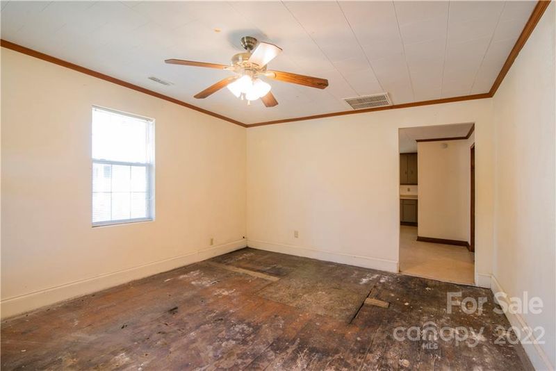 605 E 13th St, Kannapolis, NC 28083