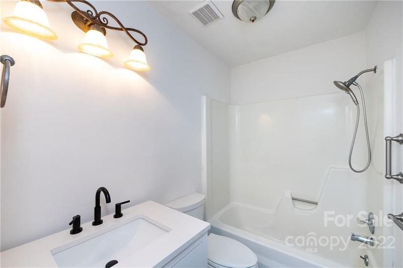 6405 Clearwater Dr, Indian Trail, NC 28079