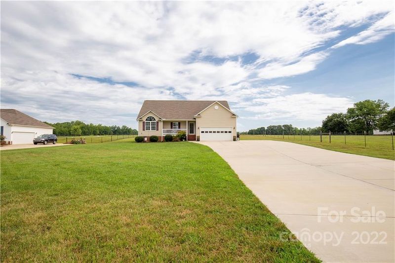 424 Old Limestone Rd W, York, SC 29745