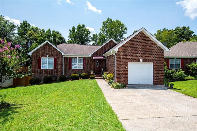 3608 Trappers Run Dr, Matthews, NC 28105