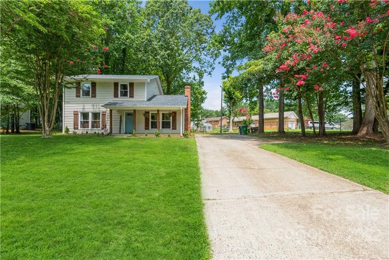 5118 Prestwick Ln, Charlotte, NC 28212