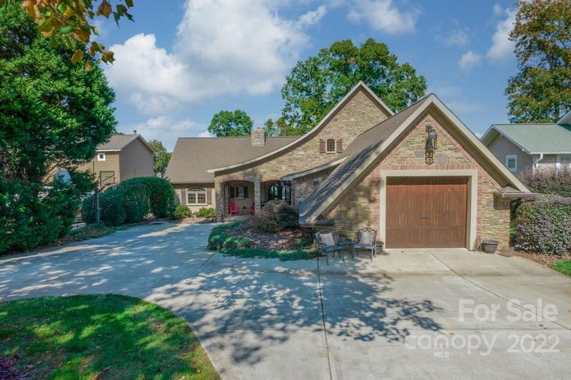 4934 White Oak Ln, Denver, NC 28037