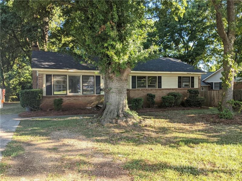 4433 Tipperary Pl, Charlotte, NC 28215
