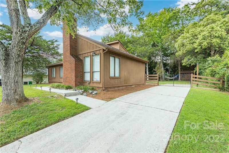 11722 Park Rd, Charlotte, NC 28226