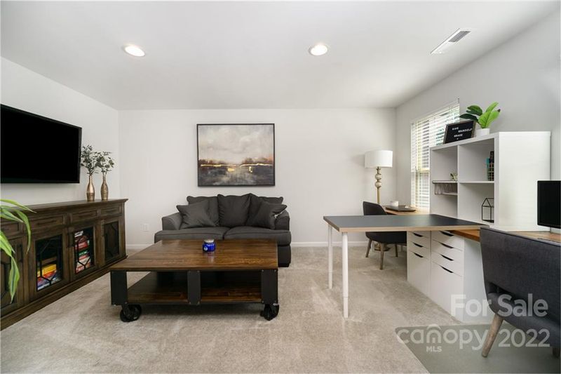2026 Sage Park Dr, Charlotte, NC 28217