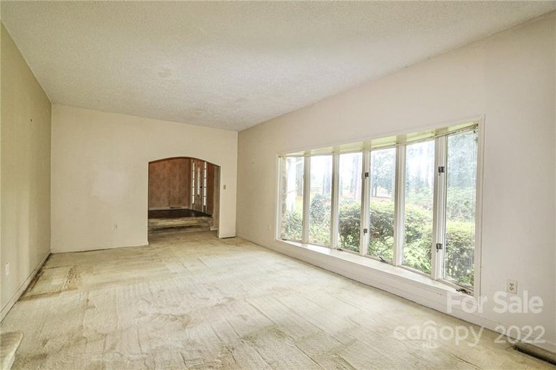104 Pine Tree Rd, Statesville, NC 28677