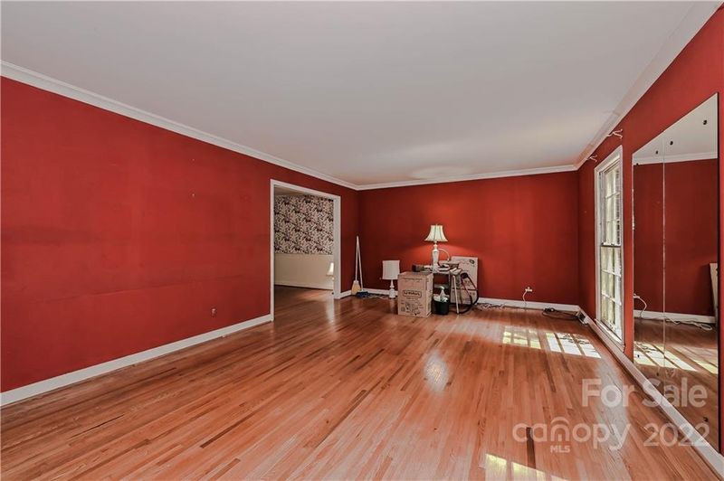 2010 Manor Mill Rd, Charlotte, NC 28226