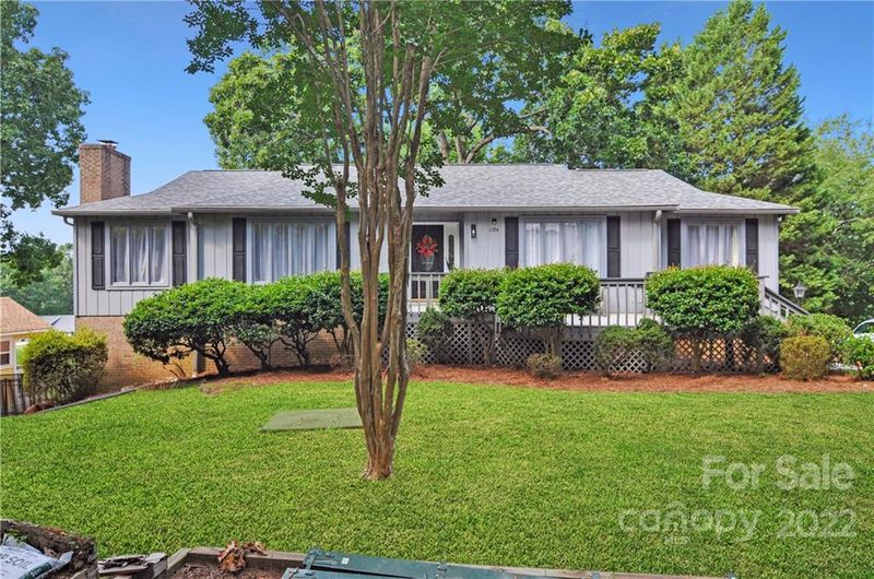 1194 Molokai Dr, Tega Cay, SC 29708
