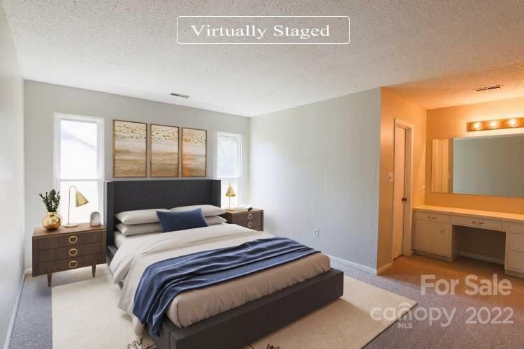 10501 Camelback Cir, Charlotte, NC 28226