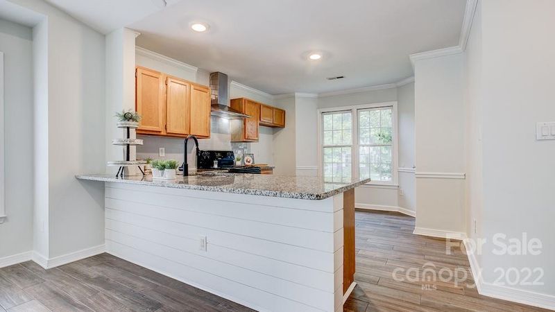 7422 Crestside Ln, Charlotte, NC 28227