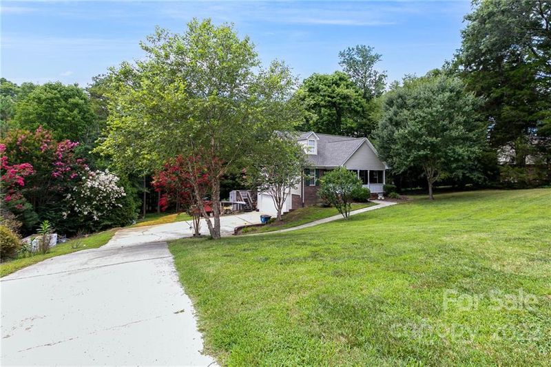 1230 Duchess Dr, Mount Pleasant, NC 28124