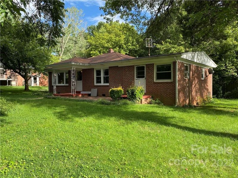 3125 1st Avenue Pl, Hickory, NC 28602
