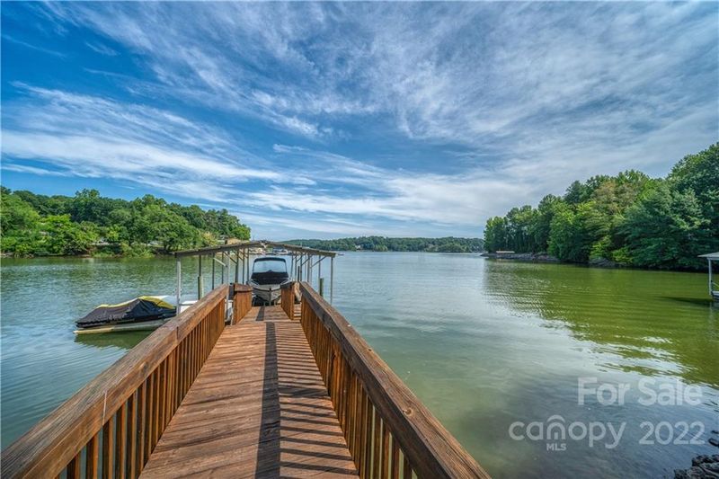 8164 Summit Ridge Dr, Catawba, NC 28609