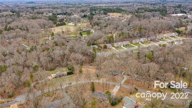 1125 Jerry Ln, Matthews, NC 28105