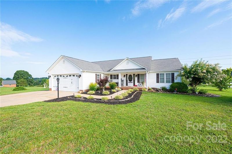 2208 Carriage Ln, Lincolnton, NC 28092