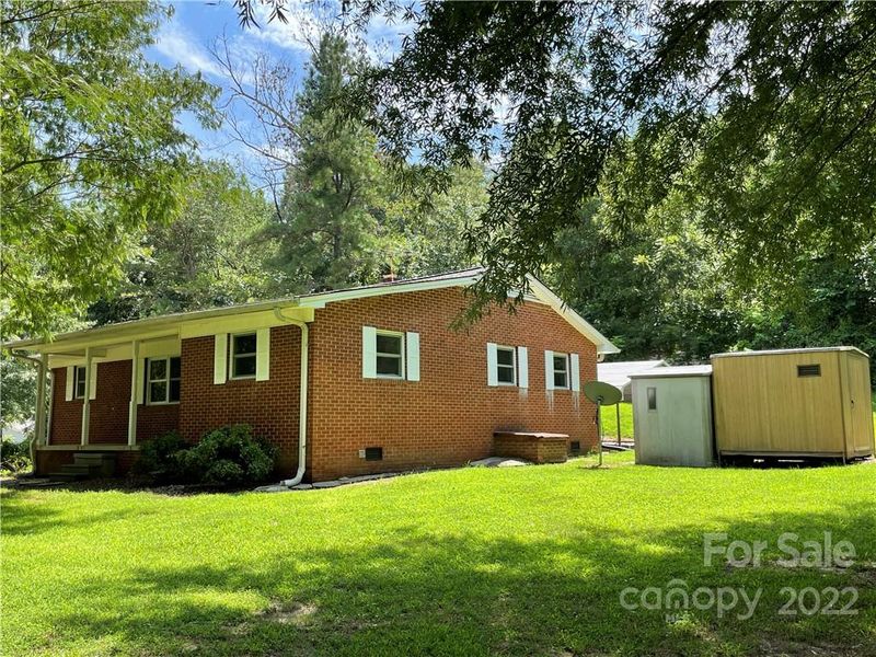 943 Dameron Rd, Bessemer City, NC 28016