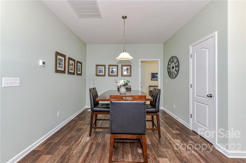 168 Willow Valley Dr, Mooresville, NC 28115