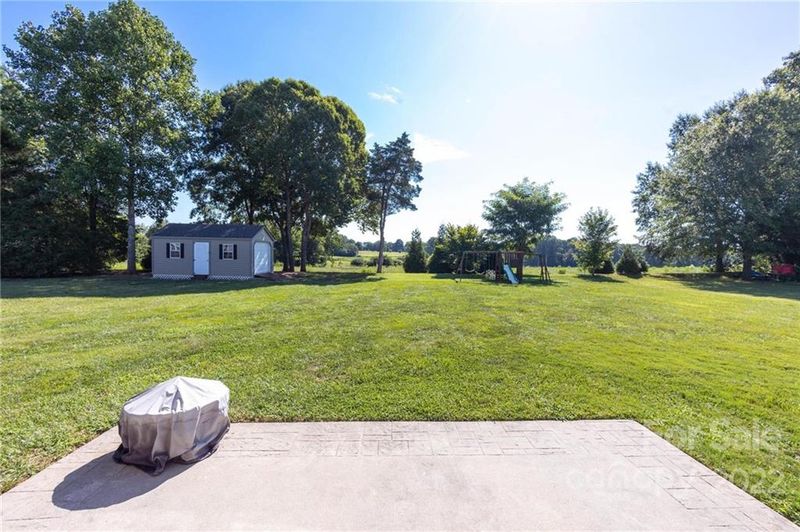 119 Castle Pines Ln, Statesville, NC 28625