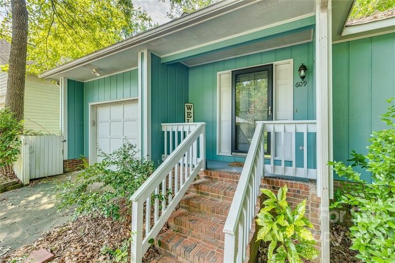 609 Westglen Pl, Lancaster, SC 29720