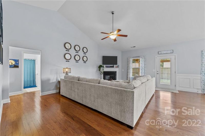 7236 Kenyon Dr, Denver, NC 28037