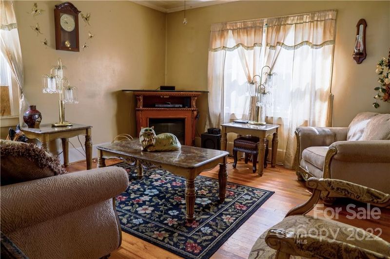 117 Pinckney St, Chester, SC 29706