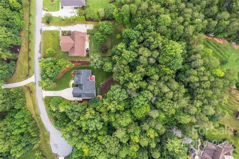 6600 Ridgemont Dr, Denver, NC 28037