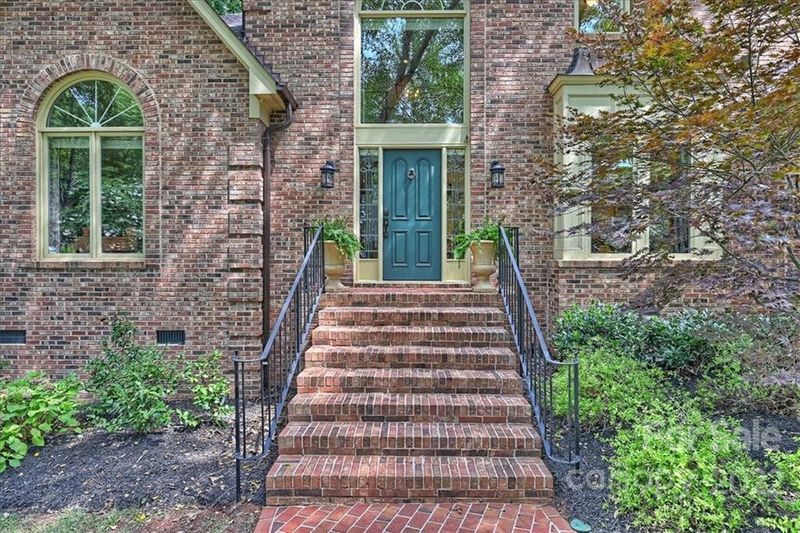 8003 Greencastle Dr, Charlotte, NC 28210