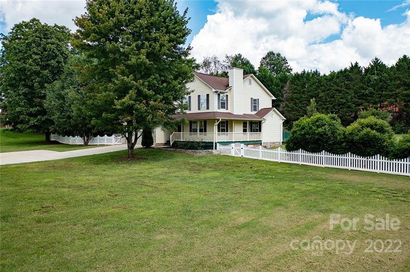 1866 Robinwood Rd, Newton, NC 28658