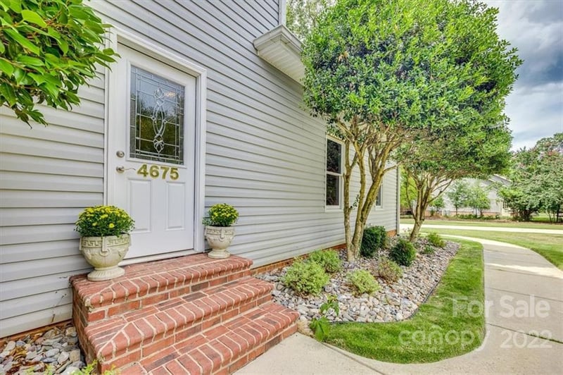 4675 Dove Point, York, SC 29745