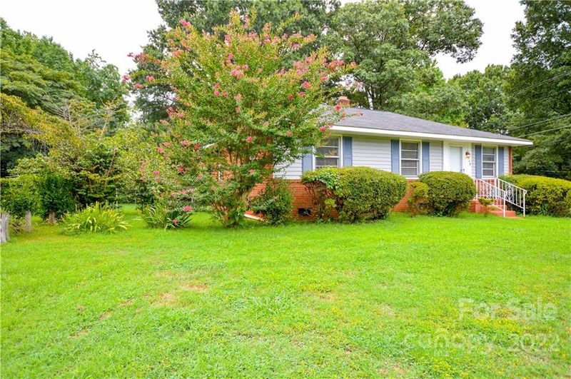 449 Sharview Cir, Charlotte, NC 28217