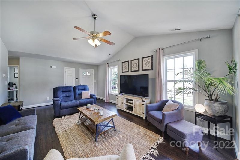 64 Sierra St, Belmont, NC 28012