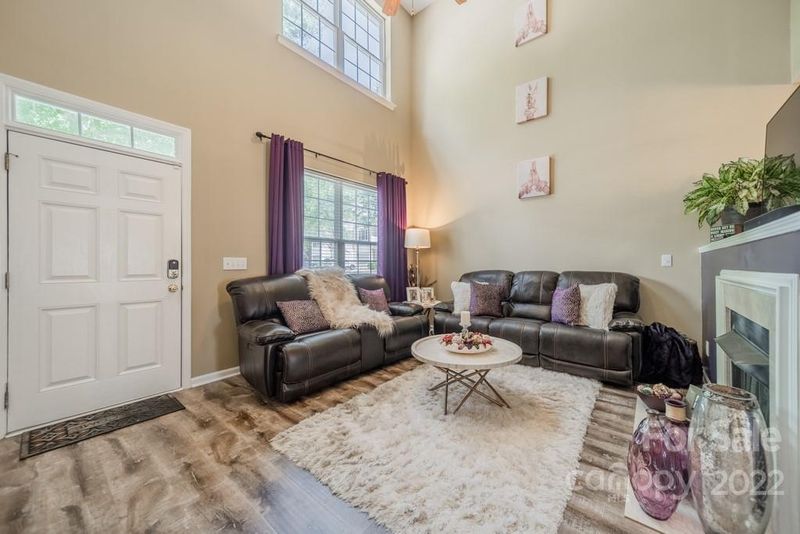 2160 Whispering Way, Charlotte, NC 28212